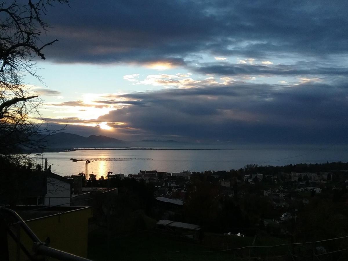 Haus Biegger Bed & Breakfast Lochau Bagian luar foto